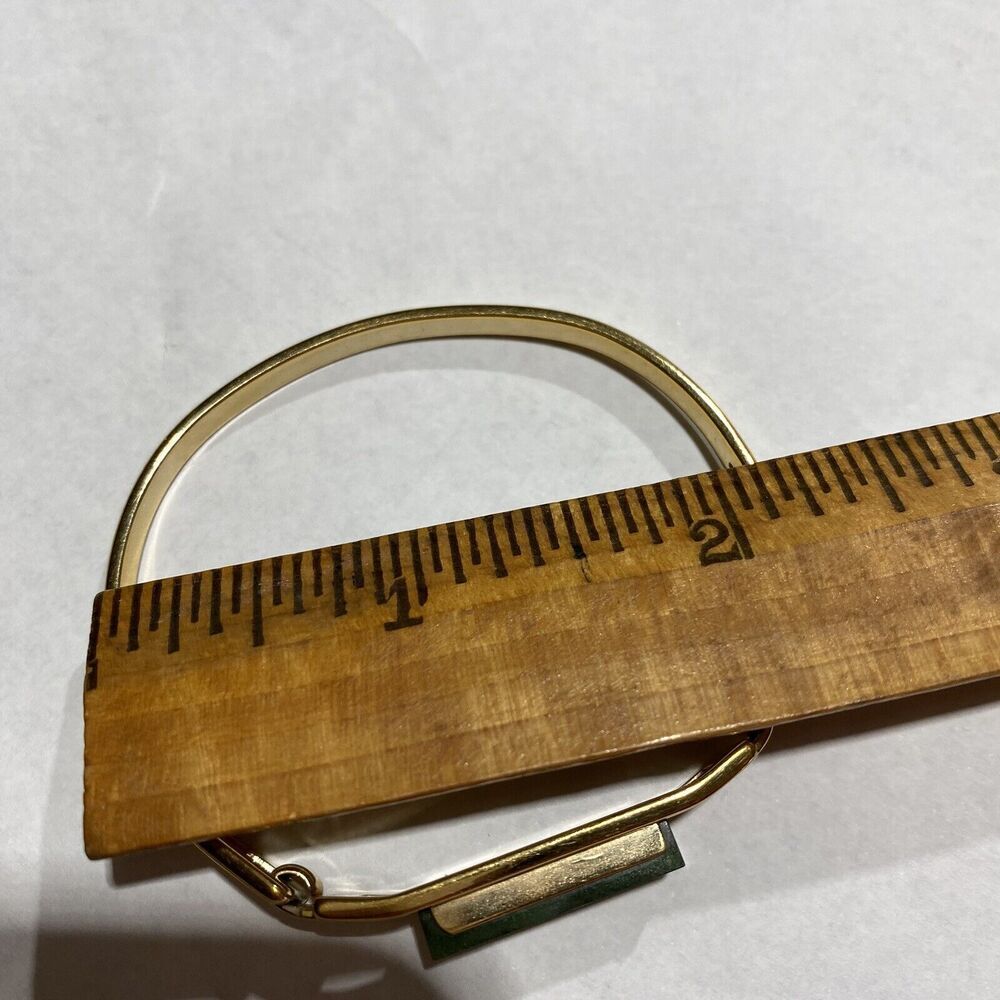 Avon Vintage 1978 Gold-Tone Green Faux Treasured Jade Bar Hinged Bracelet 2.2” - Picture 3 of 12